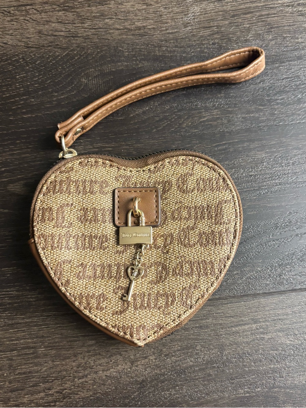 Juicy Couture Brown Gold Heart Wristlet bag pouch clutch Zip Closure Lock Key